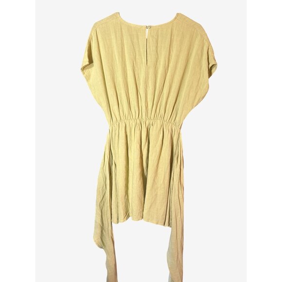 Vici V-Neck Wrap Dress With Tie Waist & Short Sleeves - Picture 5 of 7